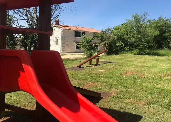 Istrian Stone Lenny Near *