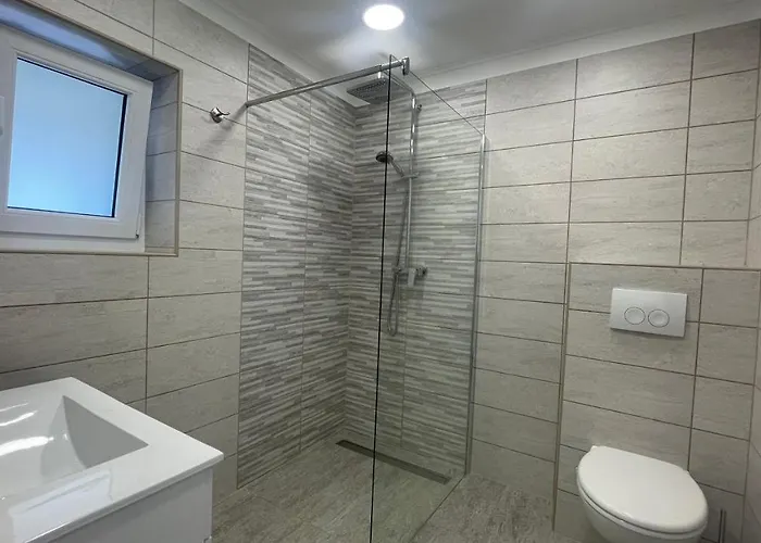 Istrian Stone Lenny Near