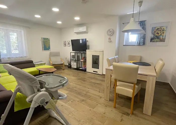 Istrian Stone Lenny Near